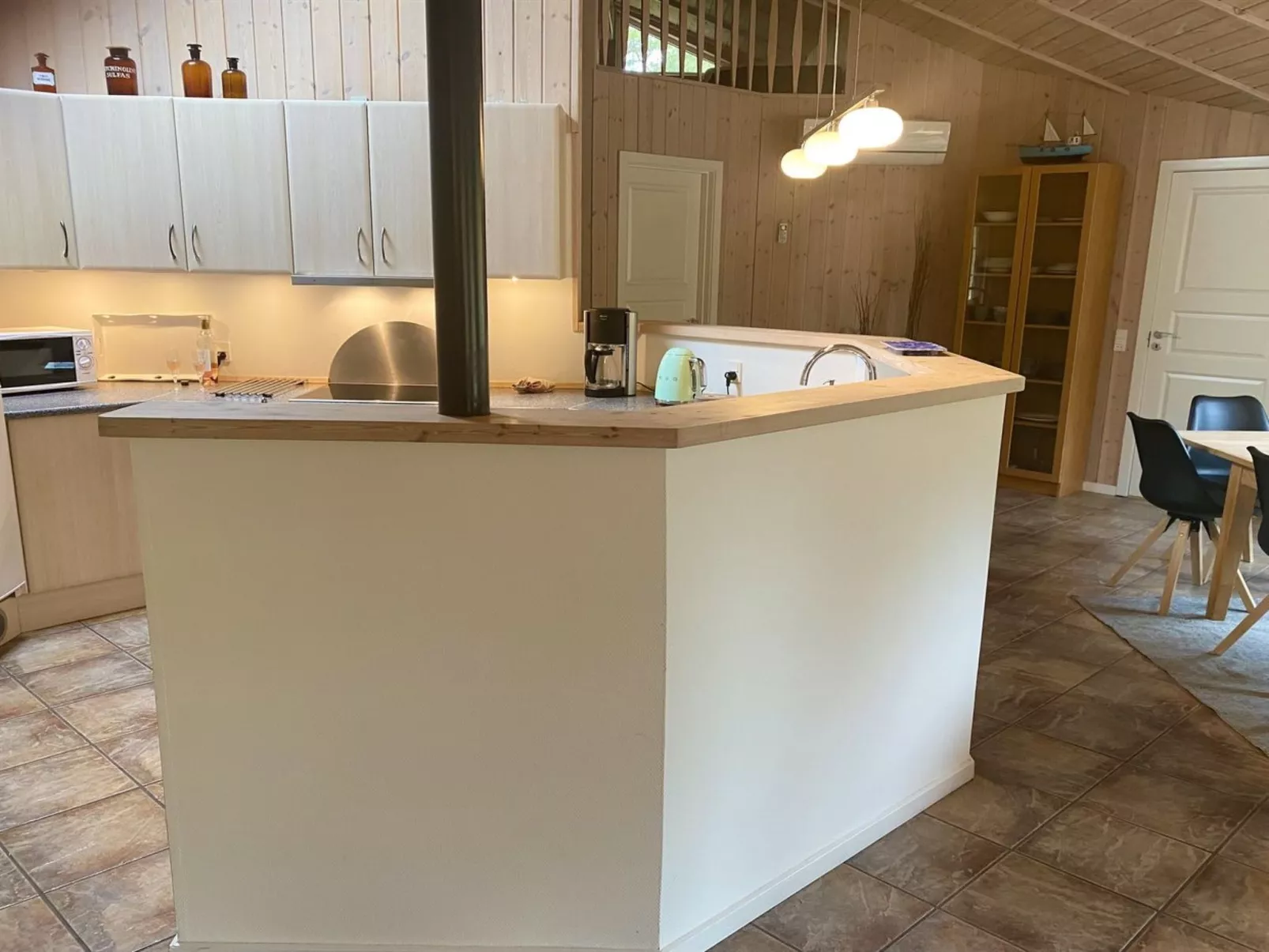 "Orpah" - 2.5km from the sea-Drinnen