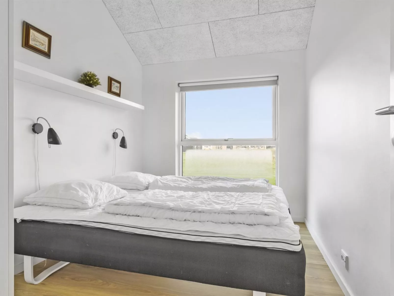 "Kirsi" - 1.6km from the sea-Dedans