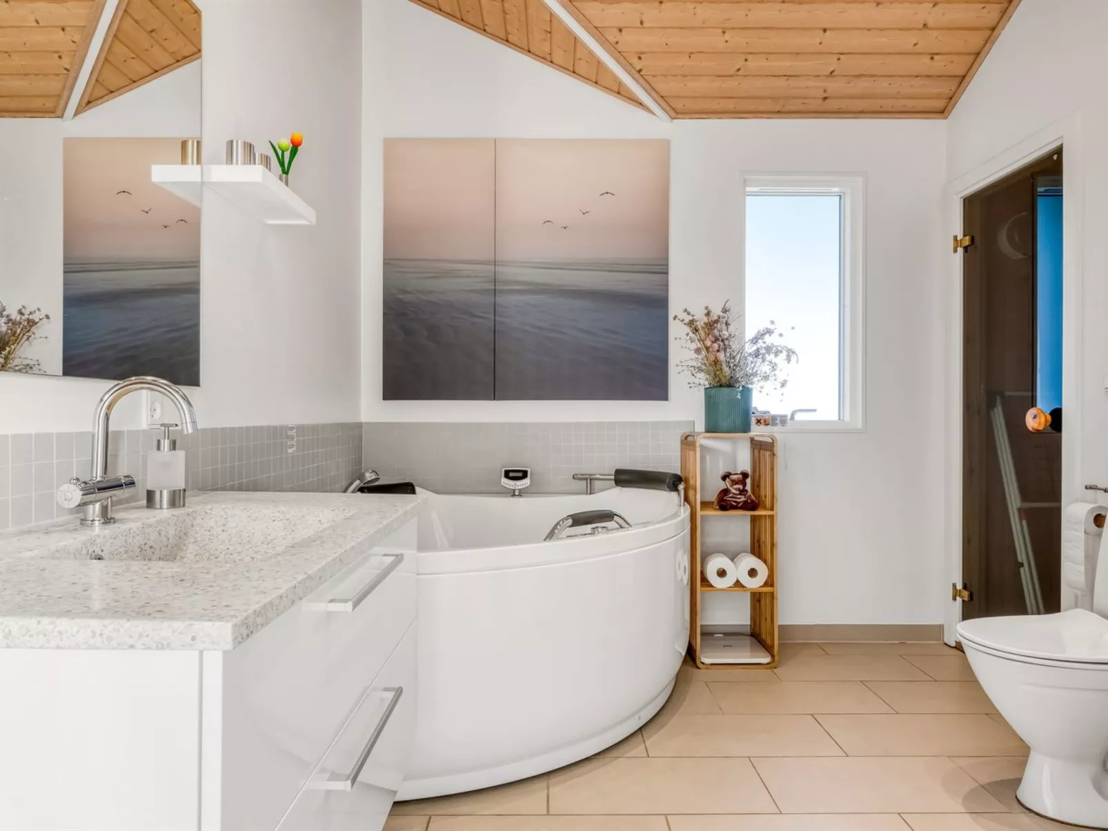 "Yaim" - 800m from the sea-Drinnen