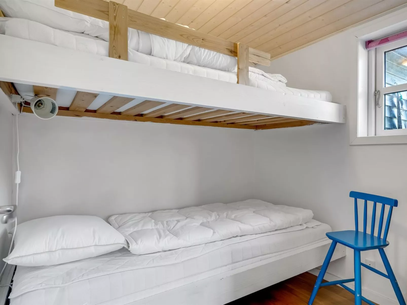 "Engelbertine" - 210m to the fjord-Drinnen