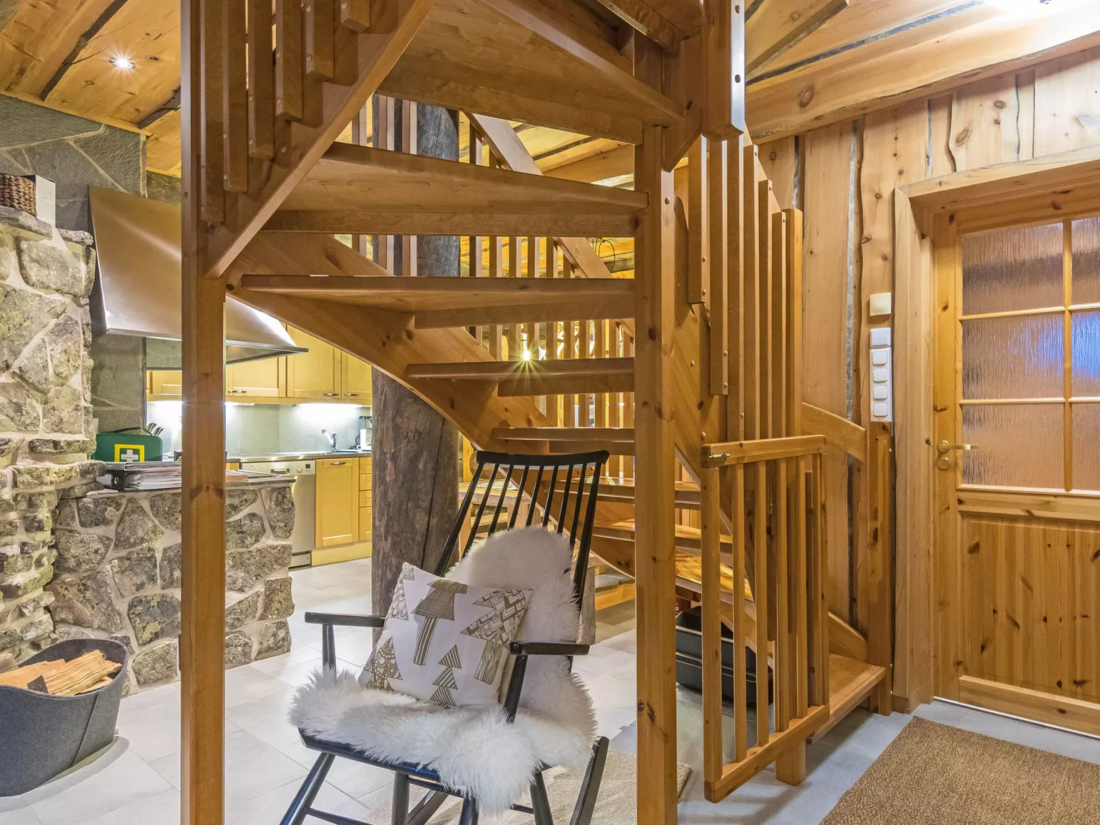 Menninkäisenkolo-Inside