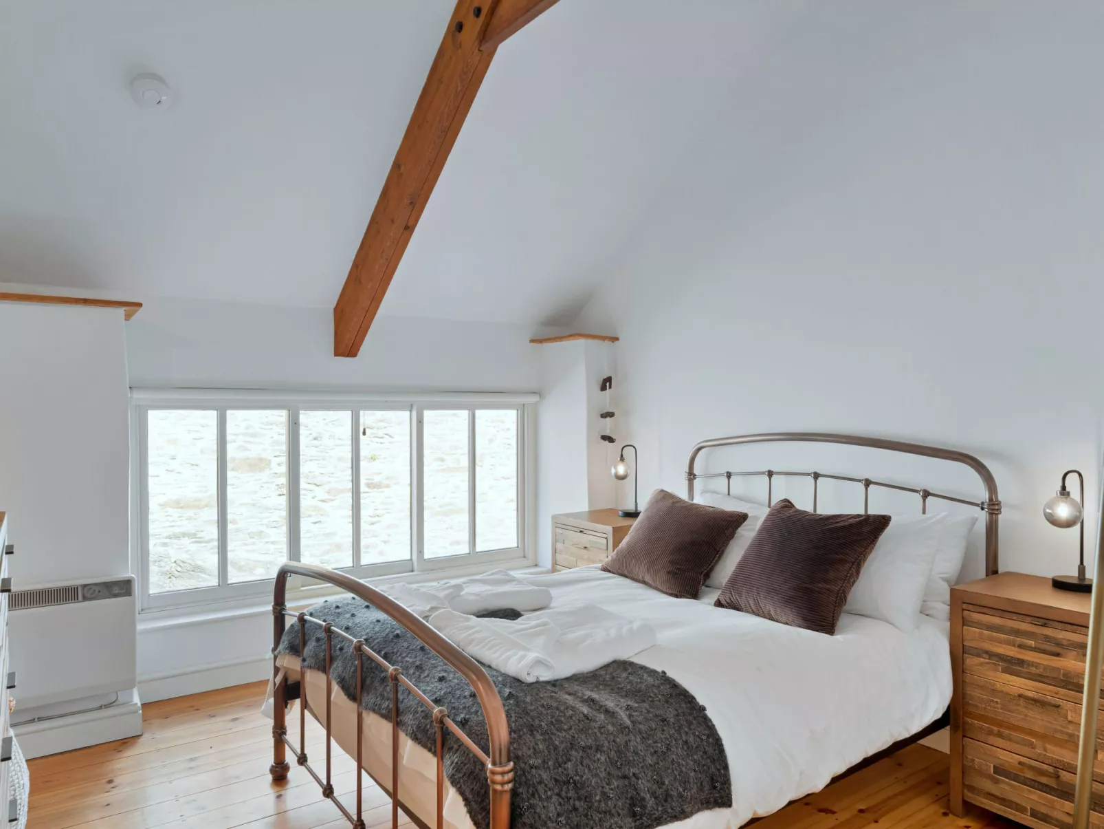 The Old Store-Dedans