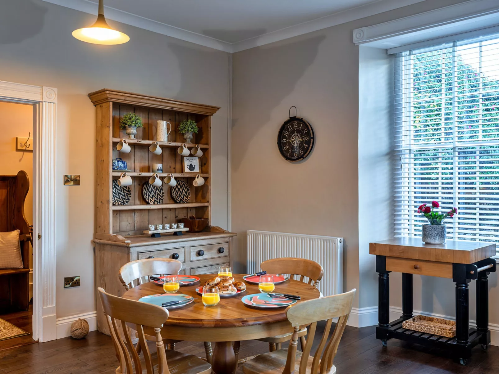 The Old Counting House-Inside