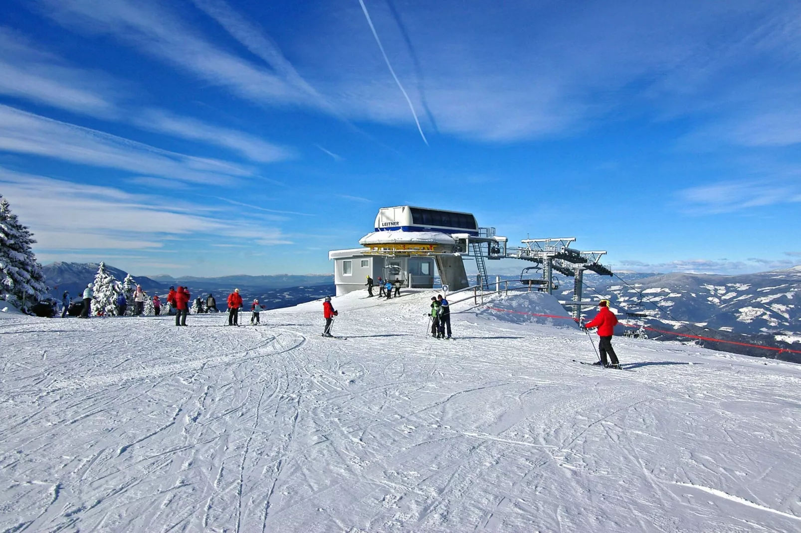 Mountain View Villa with Sauna and Hot-Tub - Three Bedroom Villa with Sauna and Hot-Tub-Aussicht