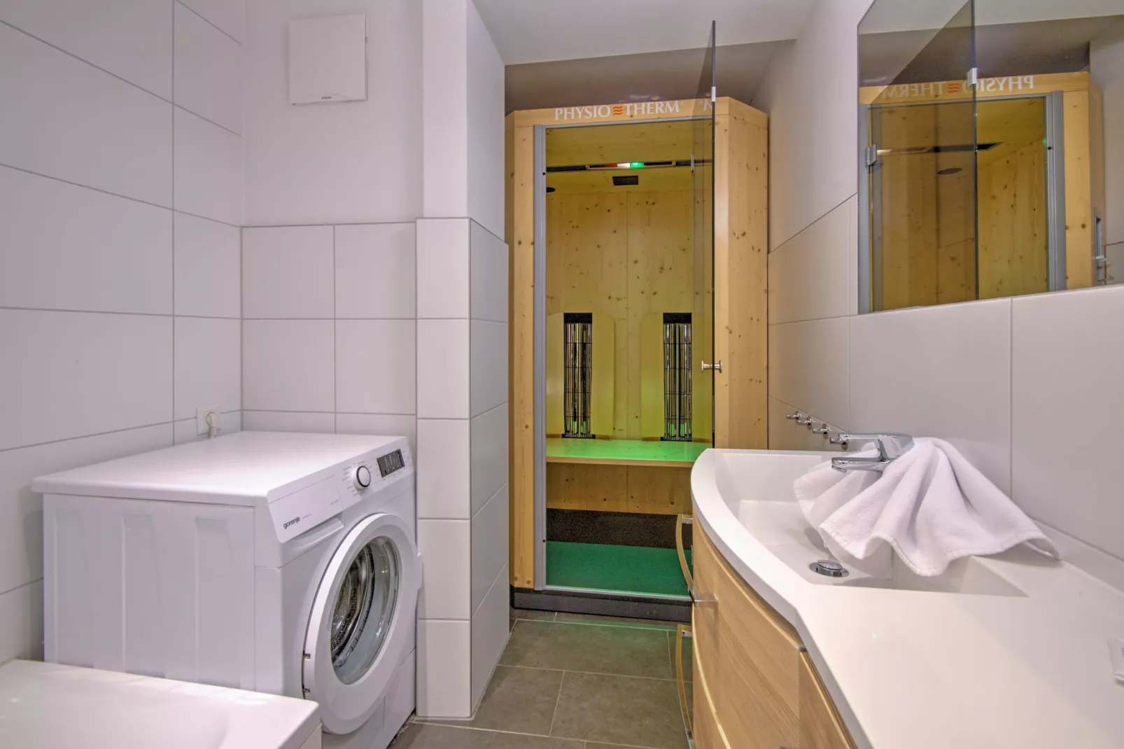 Brunner Apartment Top 3-Badezimmer