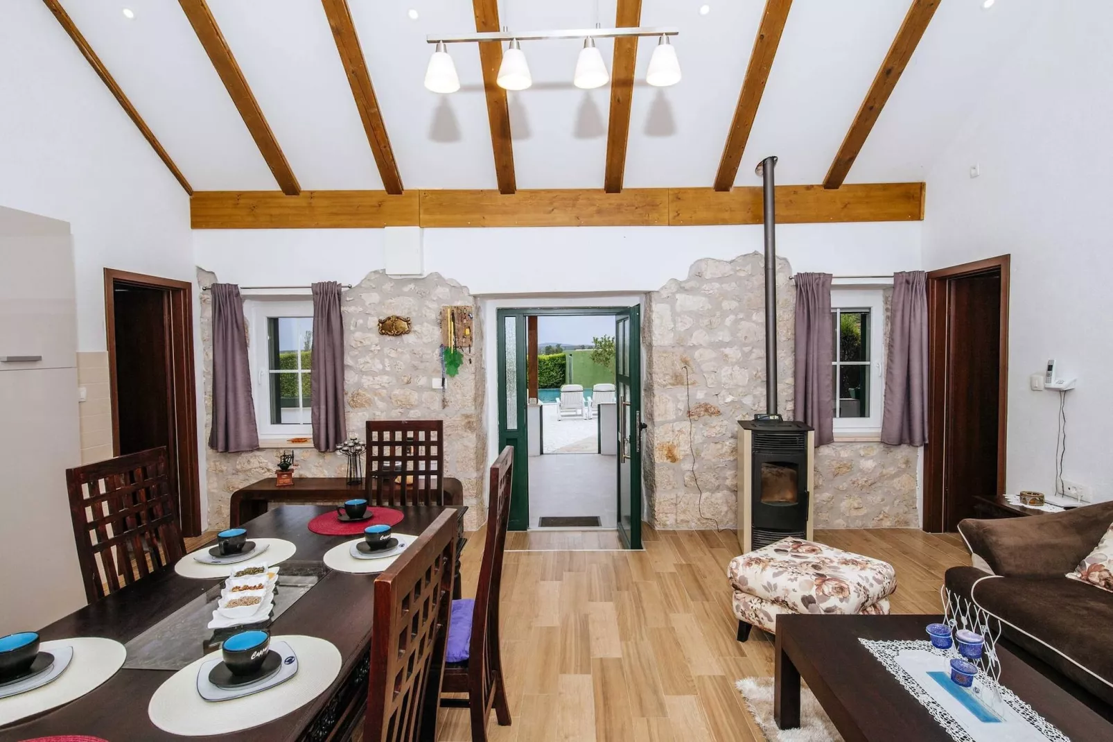 Momo´s Paradise-Dining room