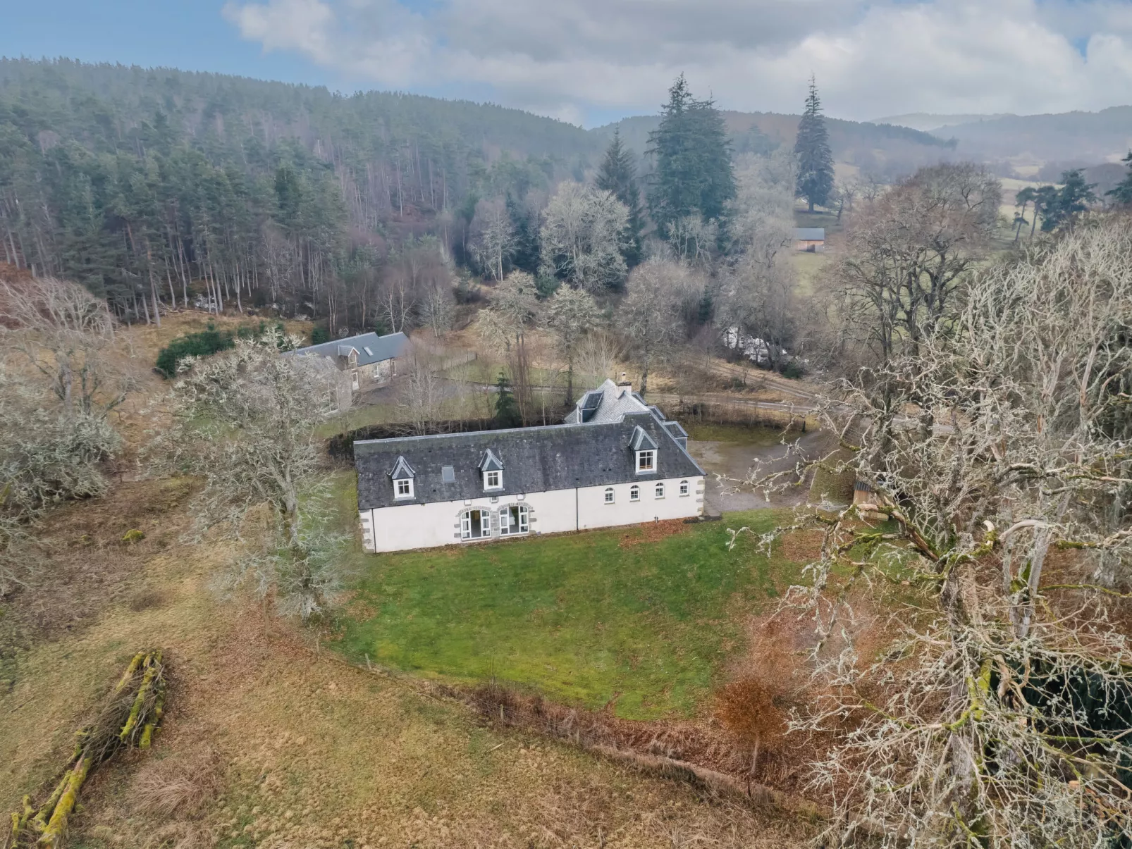 Corrimony View-Dehors