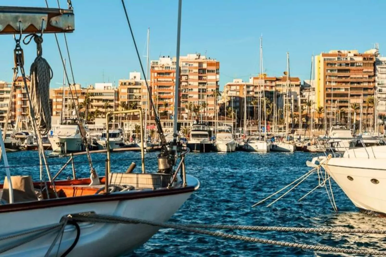 Villa Moderne Avec Piscine Priv&eacute;e Au Golf Vistabella-Non tagué