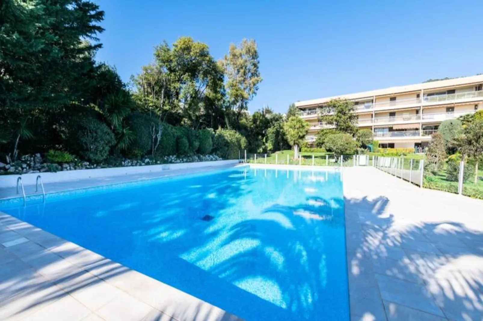 Résidence Spacieux 3p En R&eacute;sidence Avec Piscine-Untagged