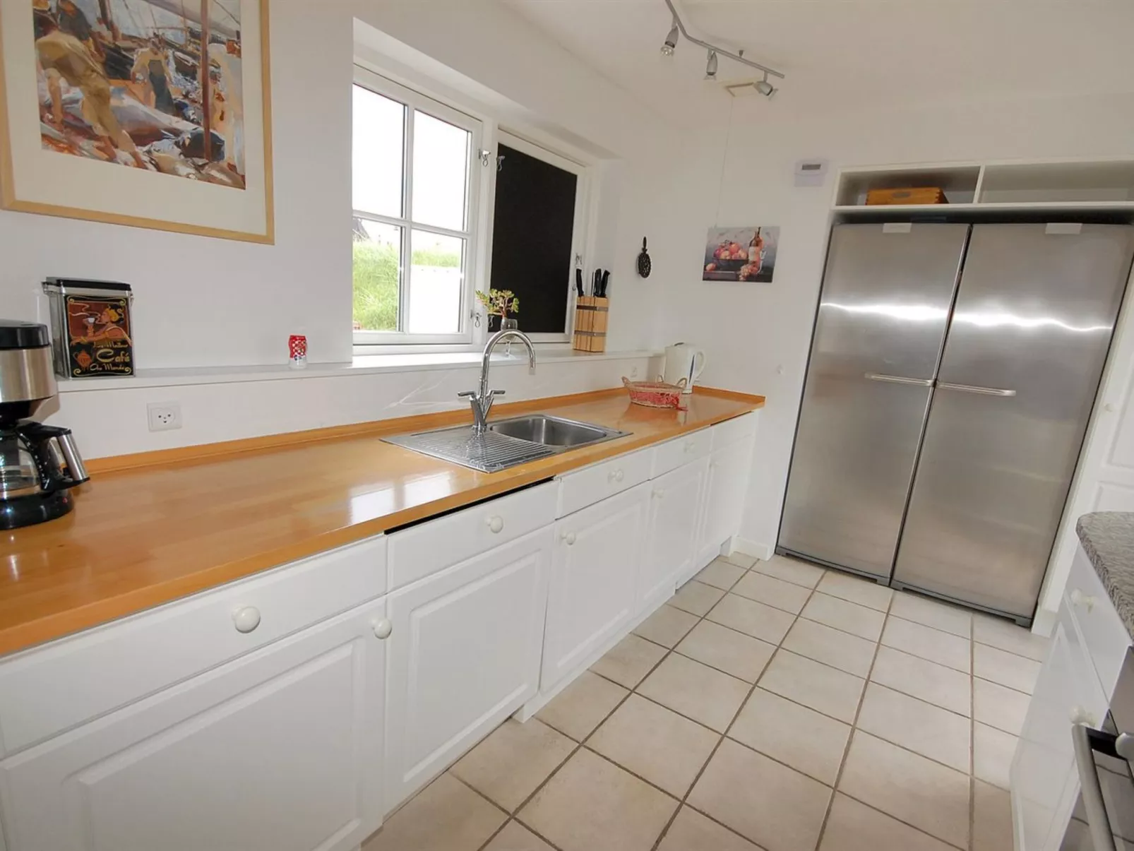 "Stine" - 1km from the sea-Drinnen