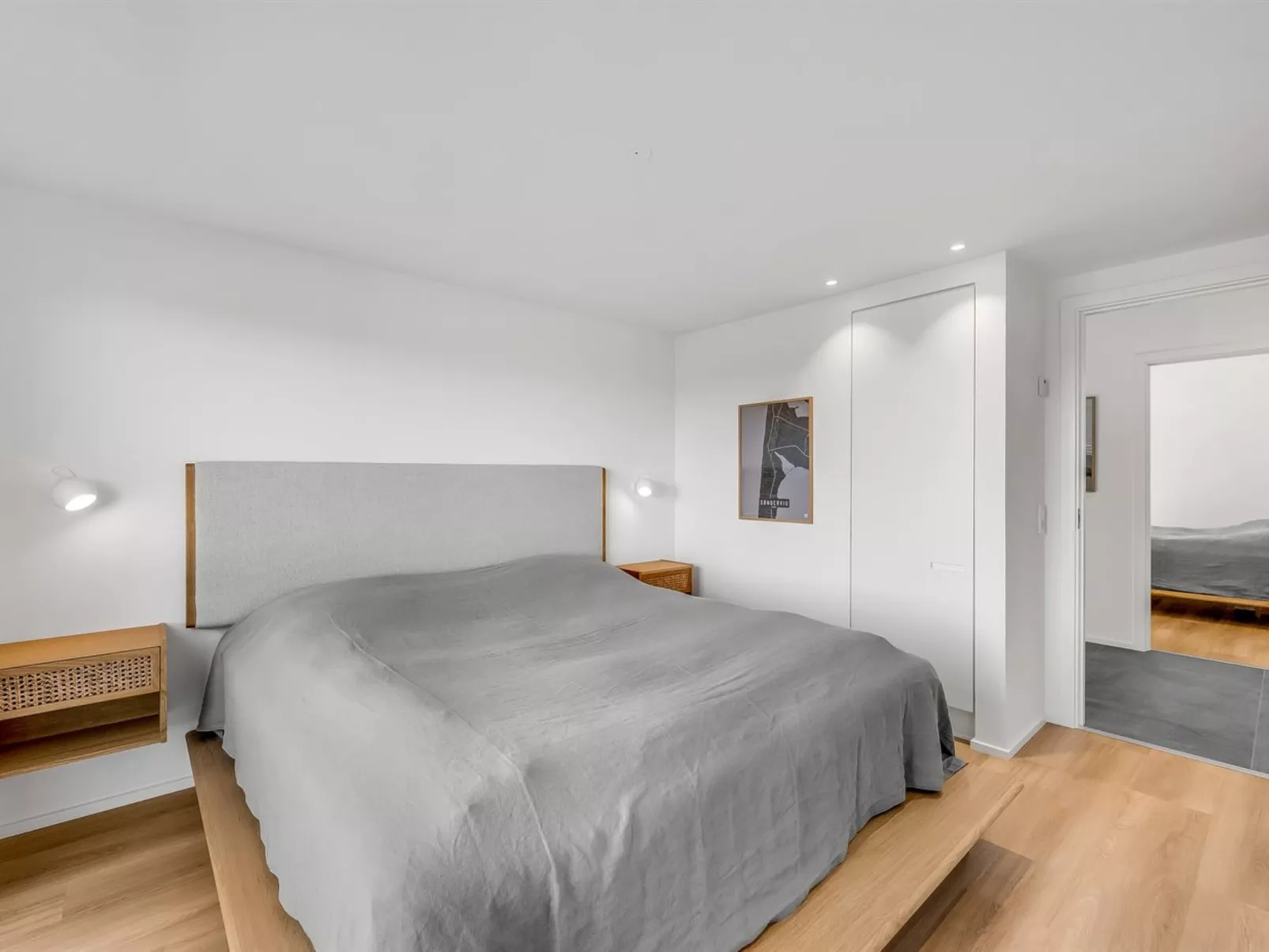 "Maximiliane" -  from the sea-Dedans