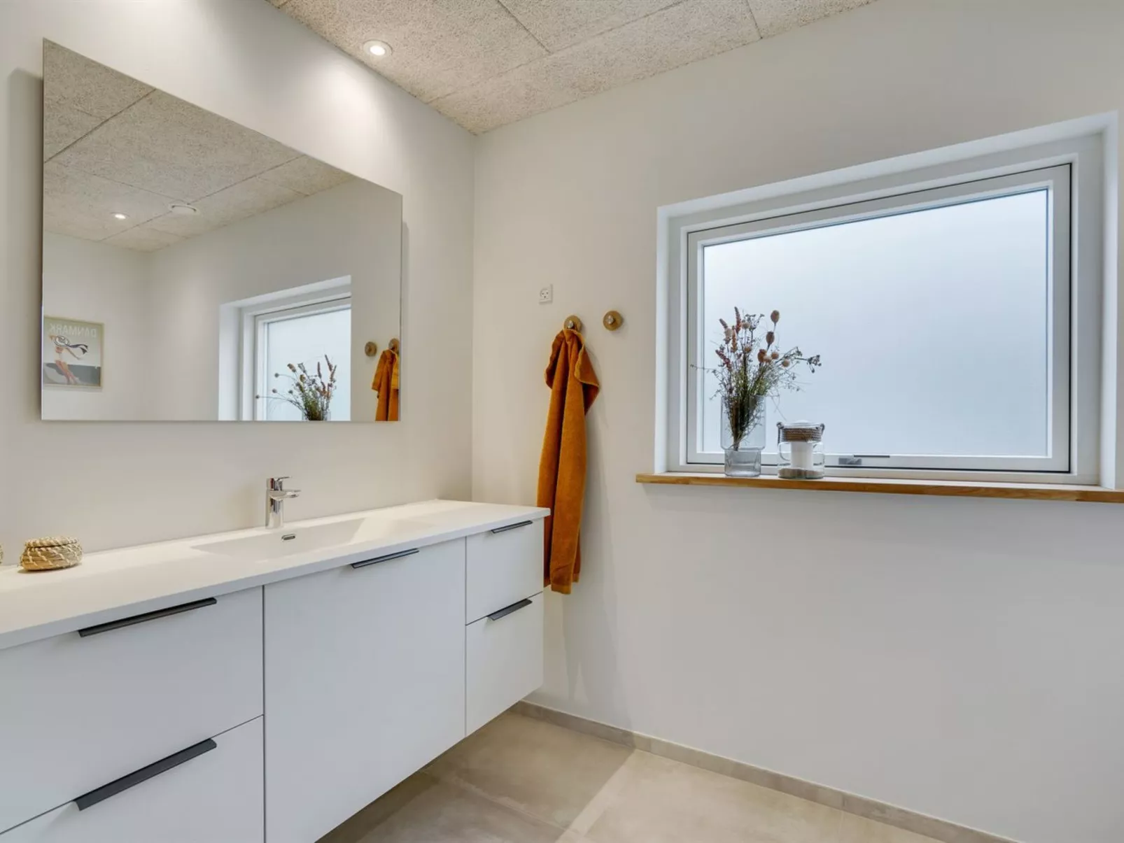 "Menja" - 1.4km from the sea-Inside