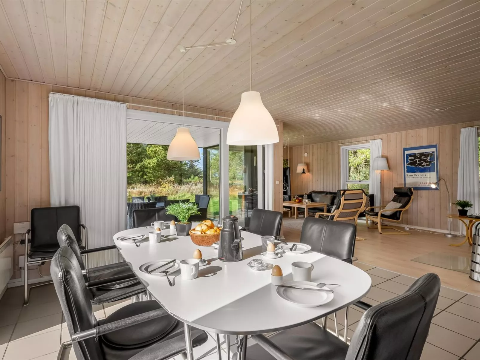 "Dix" - 900m from the sea-Dedans