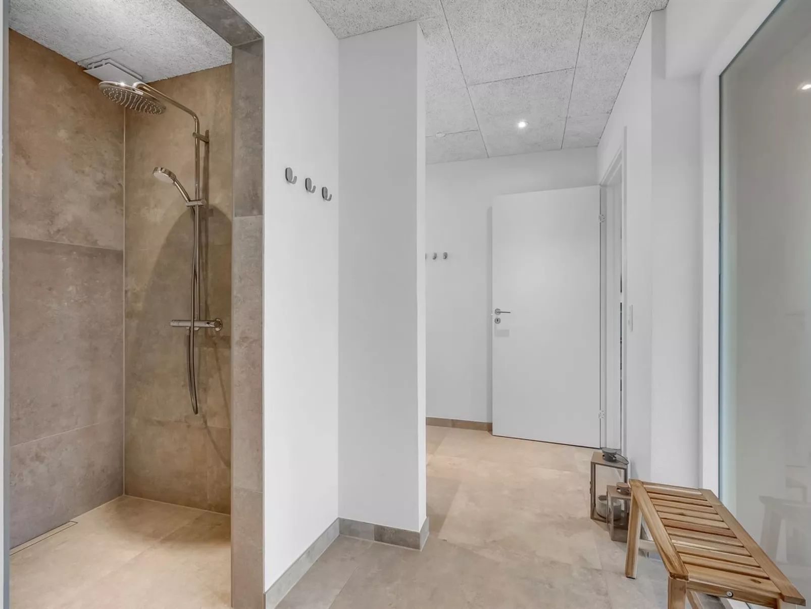 "Dreng" - 300m from the sea-Inside