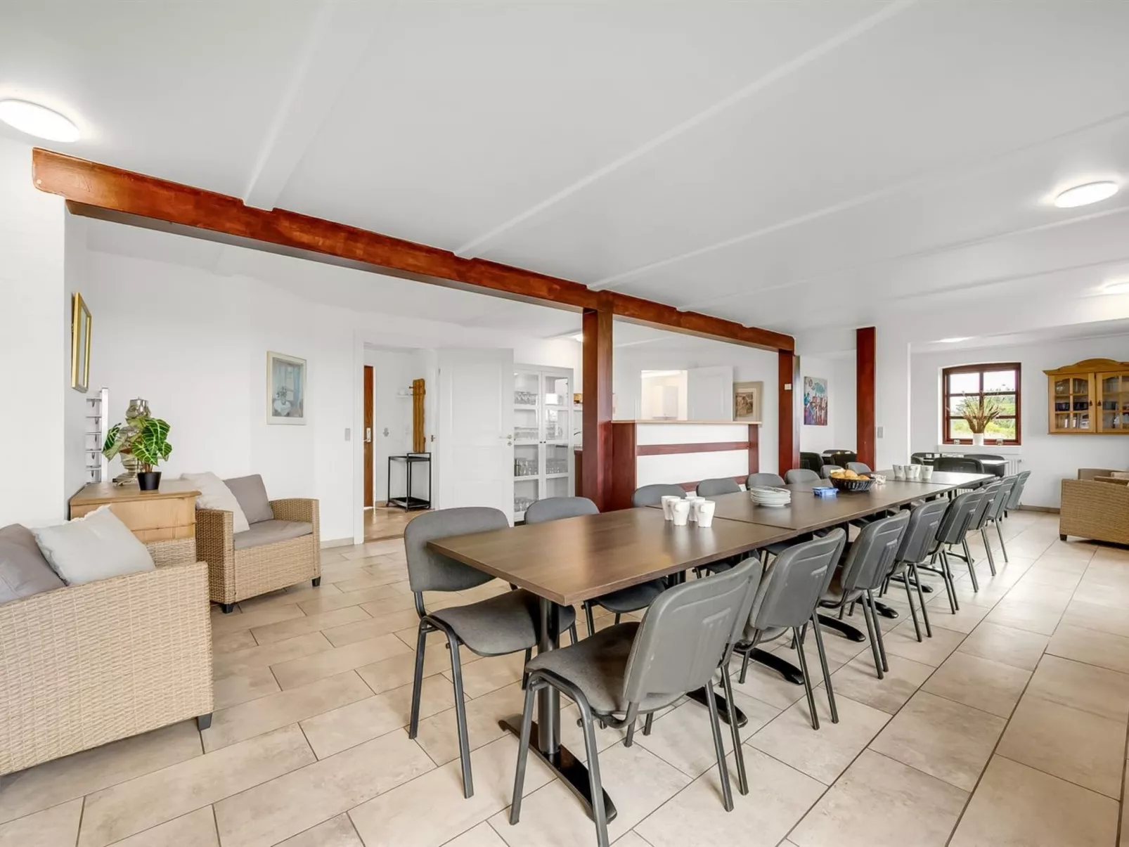 "Darleen" - 850m to the fjord-Drinnen