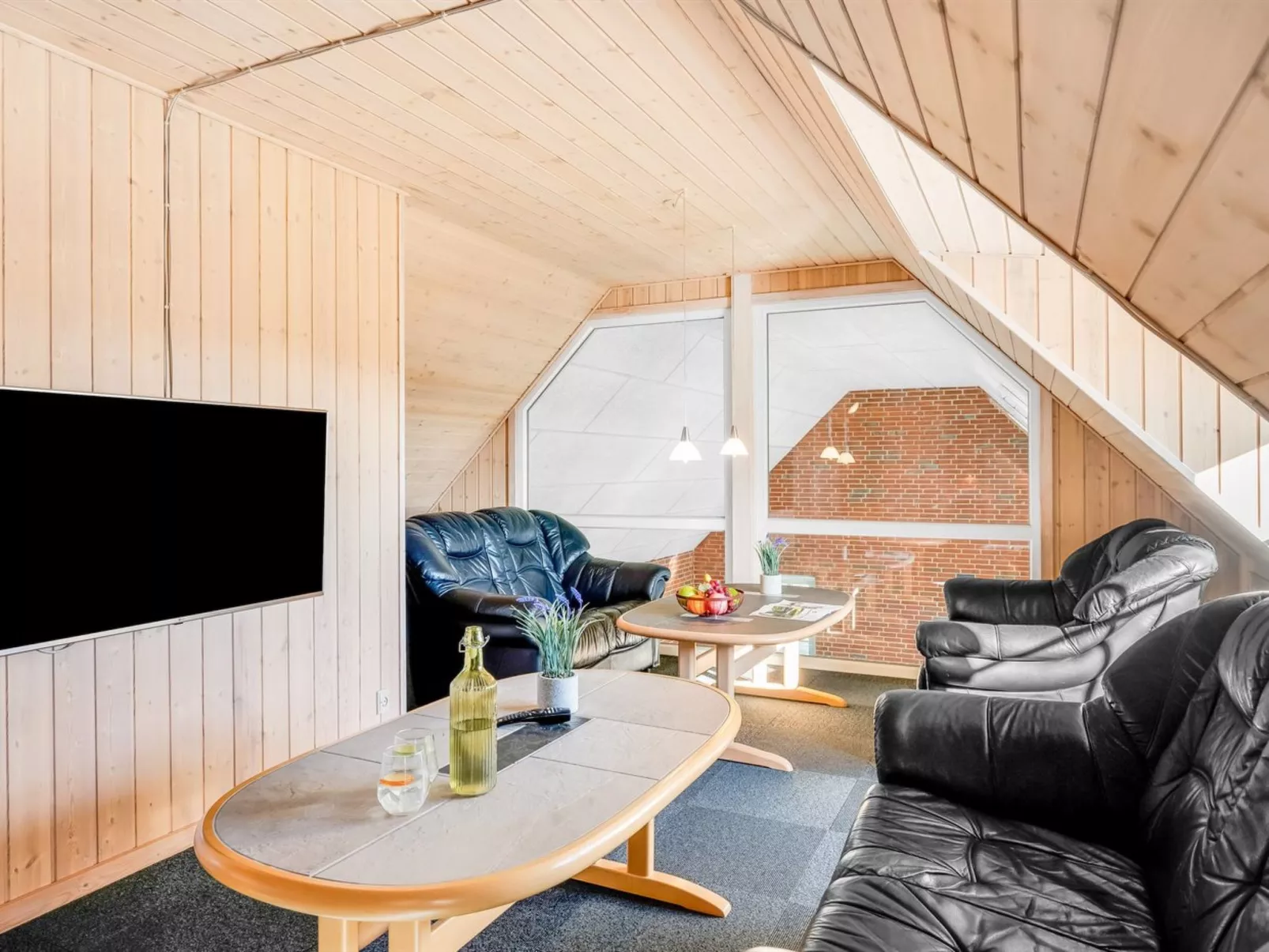 "Gytha" - 75m from the sea-Drinnen