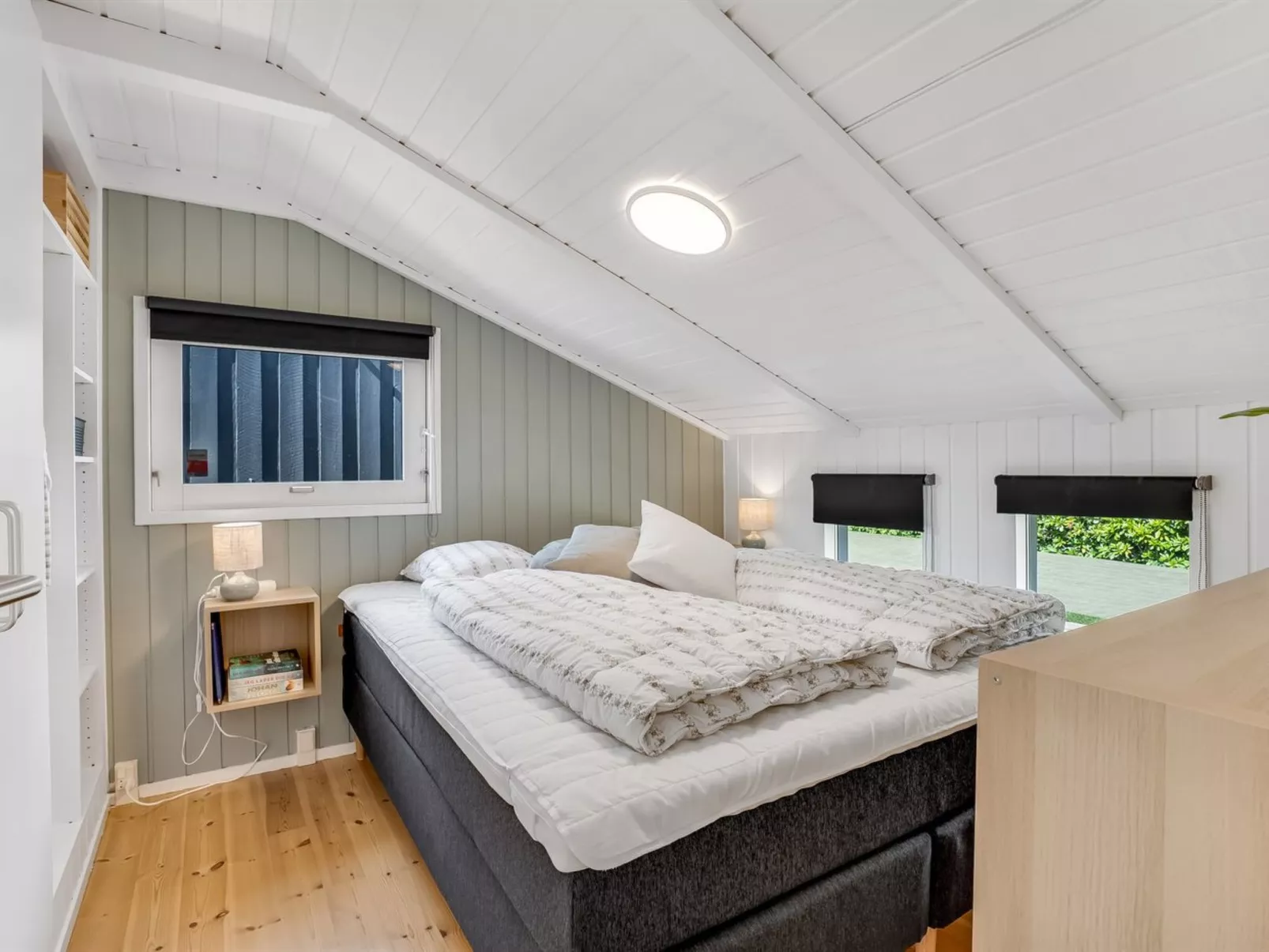 "Ellie" - 700m from the sea-Inside