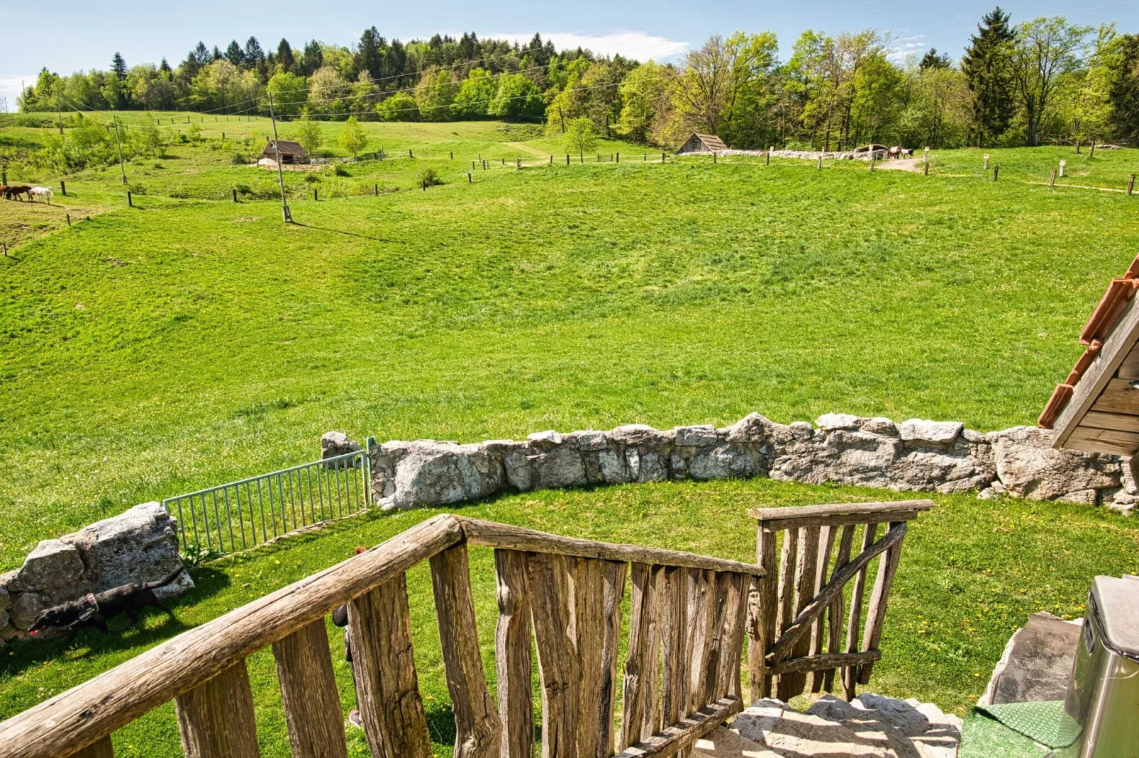 Visnja Gora Meadow Hideaway with Terrace - One Bedroom Cottage with Terrace (owner Hiška na skalci)-Im Freien