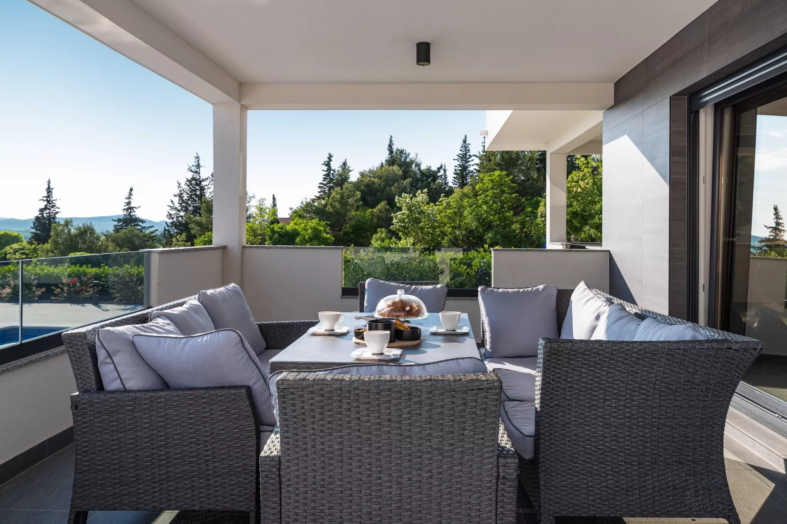 Luxury Villa Burra-Terrasse/Balkon