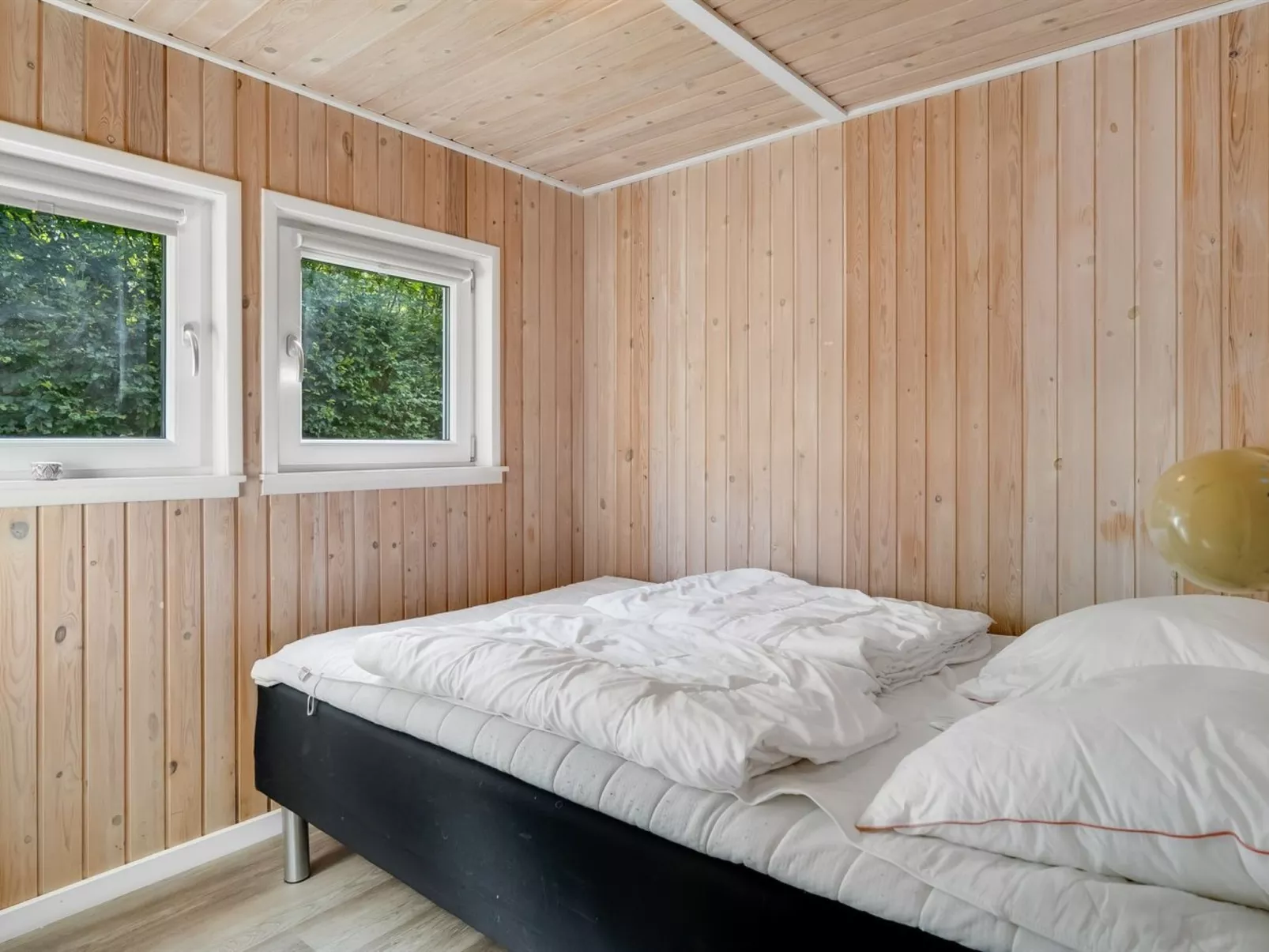 "Eisa" - 300m to the fjord-Inside