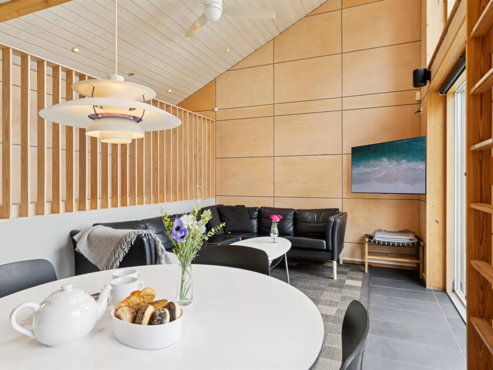 "Harka" - 100m to the fjord-Dedans