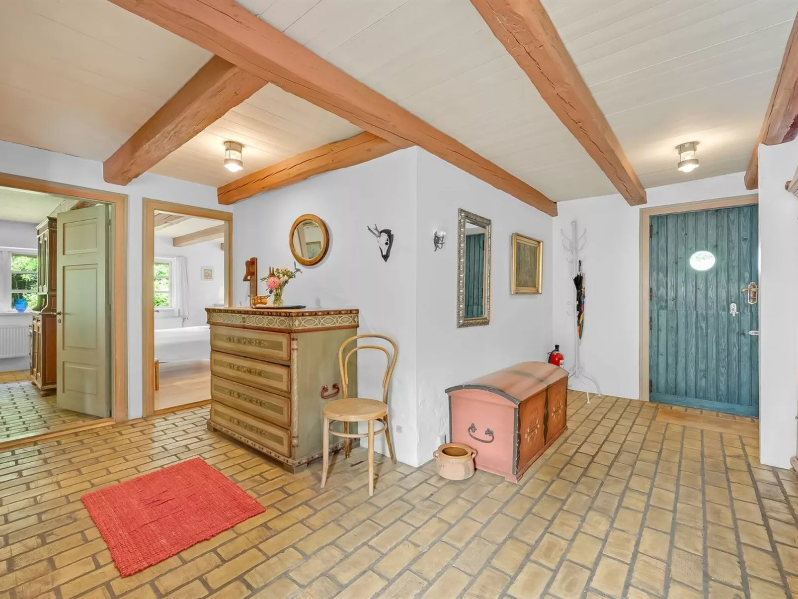 "Tatiane" - 10km from the sea-Inside