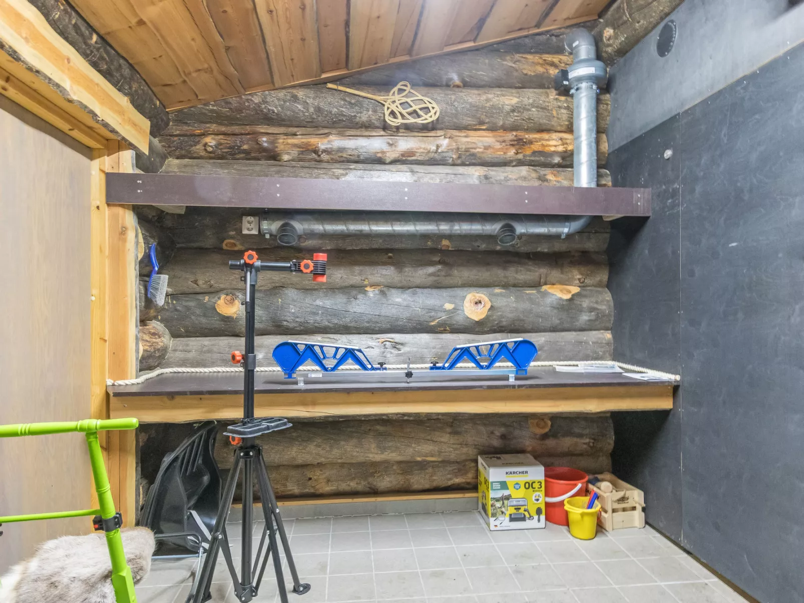 Menninkäisenkolo-Inside