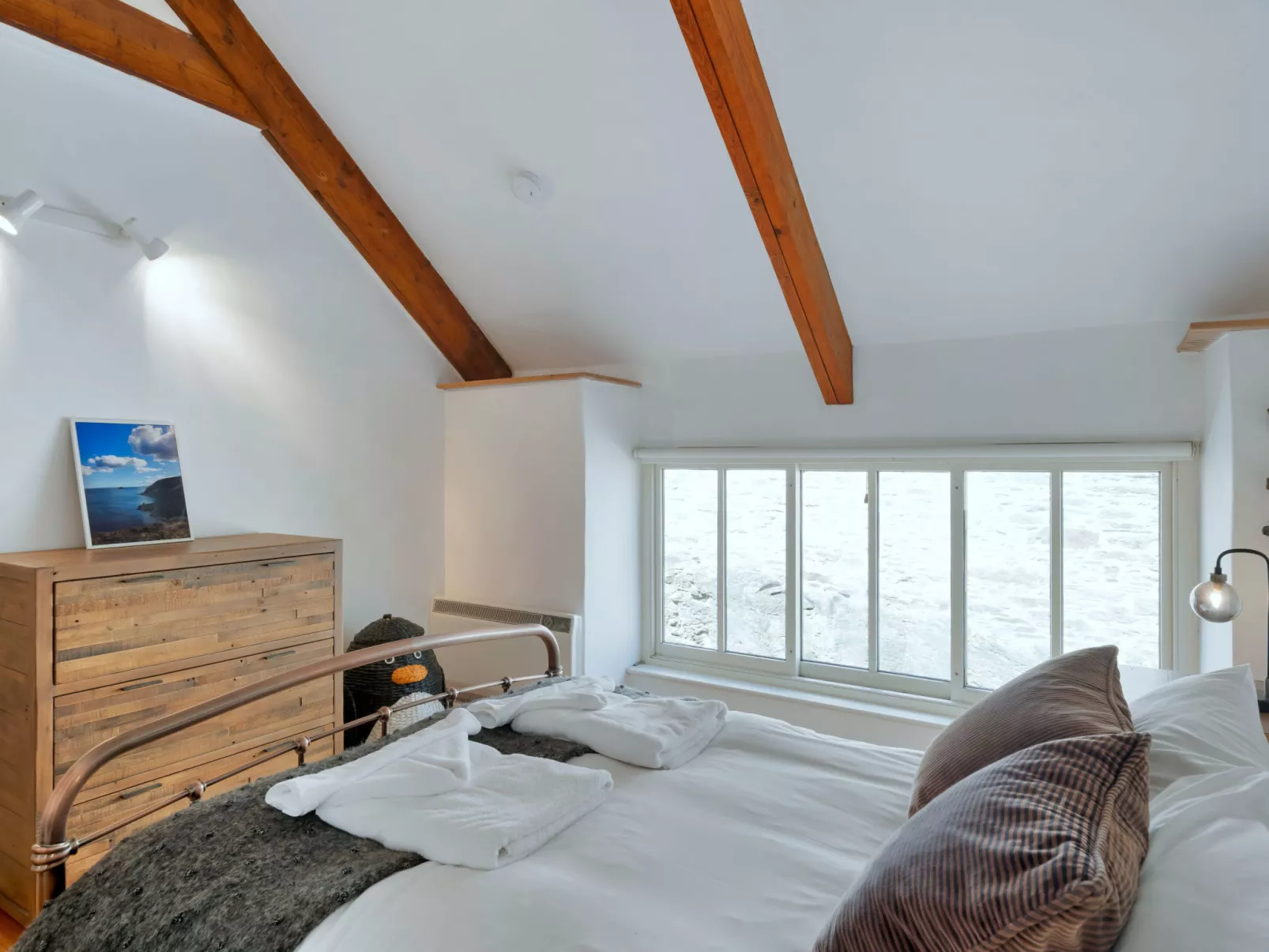 The Old Store-Dedans