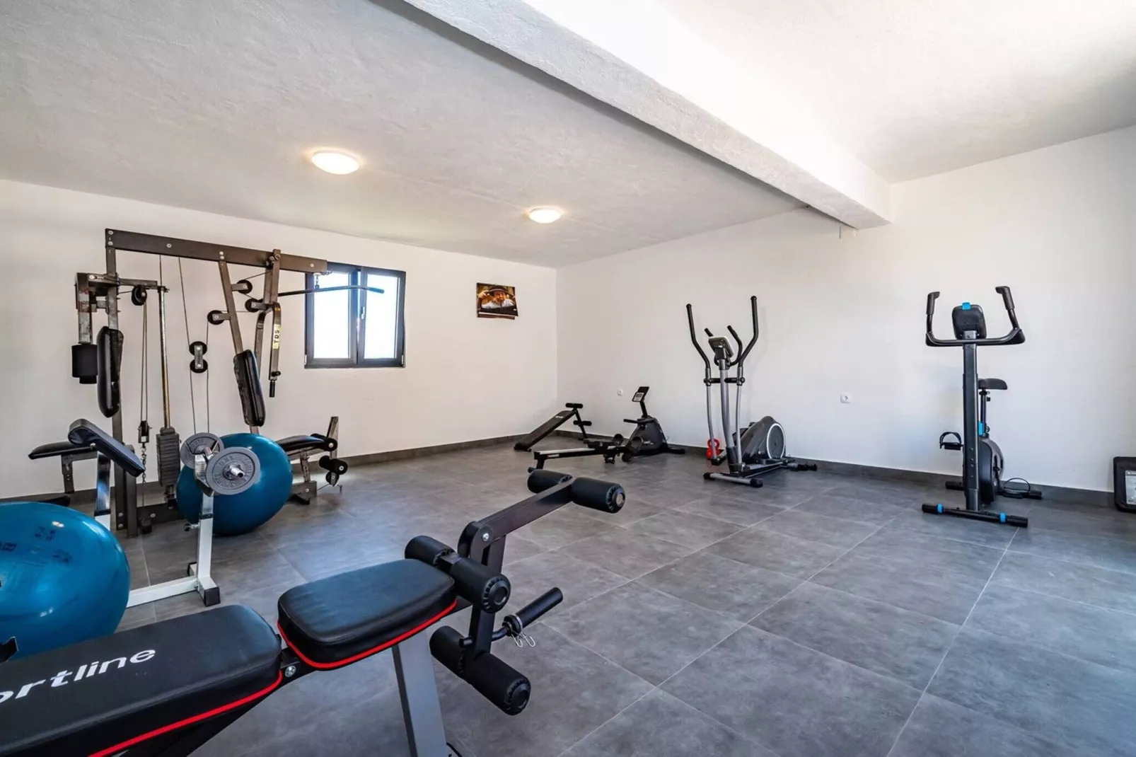 Luxury Villa Escape-Wellness