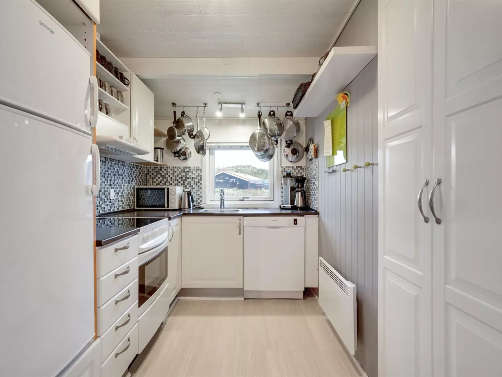 "Veetrikki" -  from the sea-Drinnen