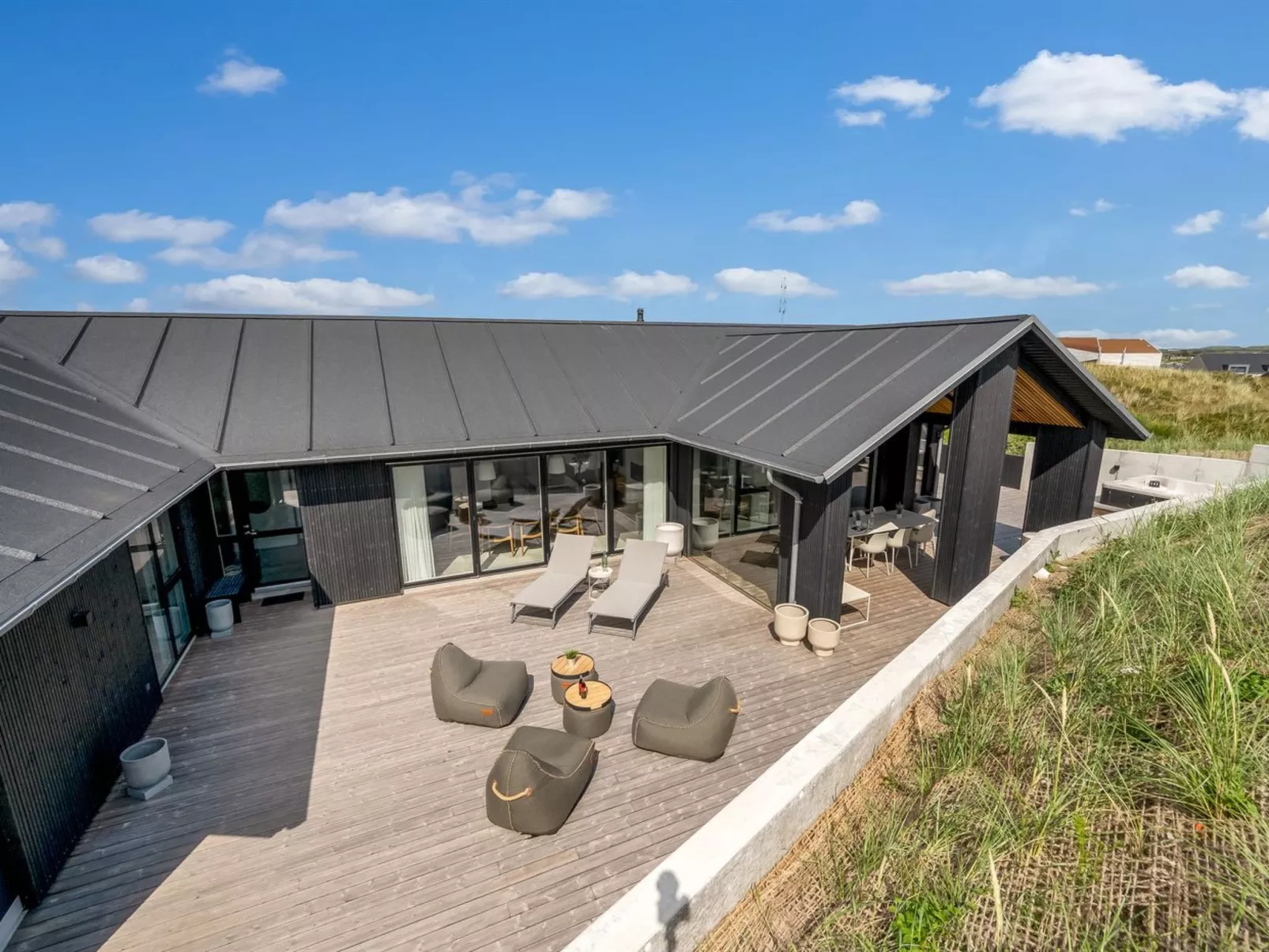 "Maximiliane" -  from the sea-Dehors