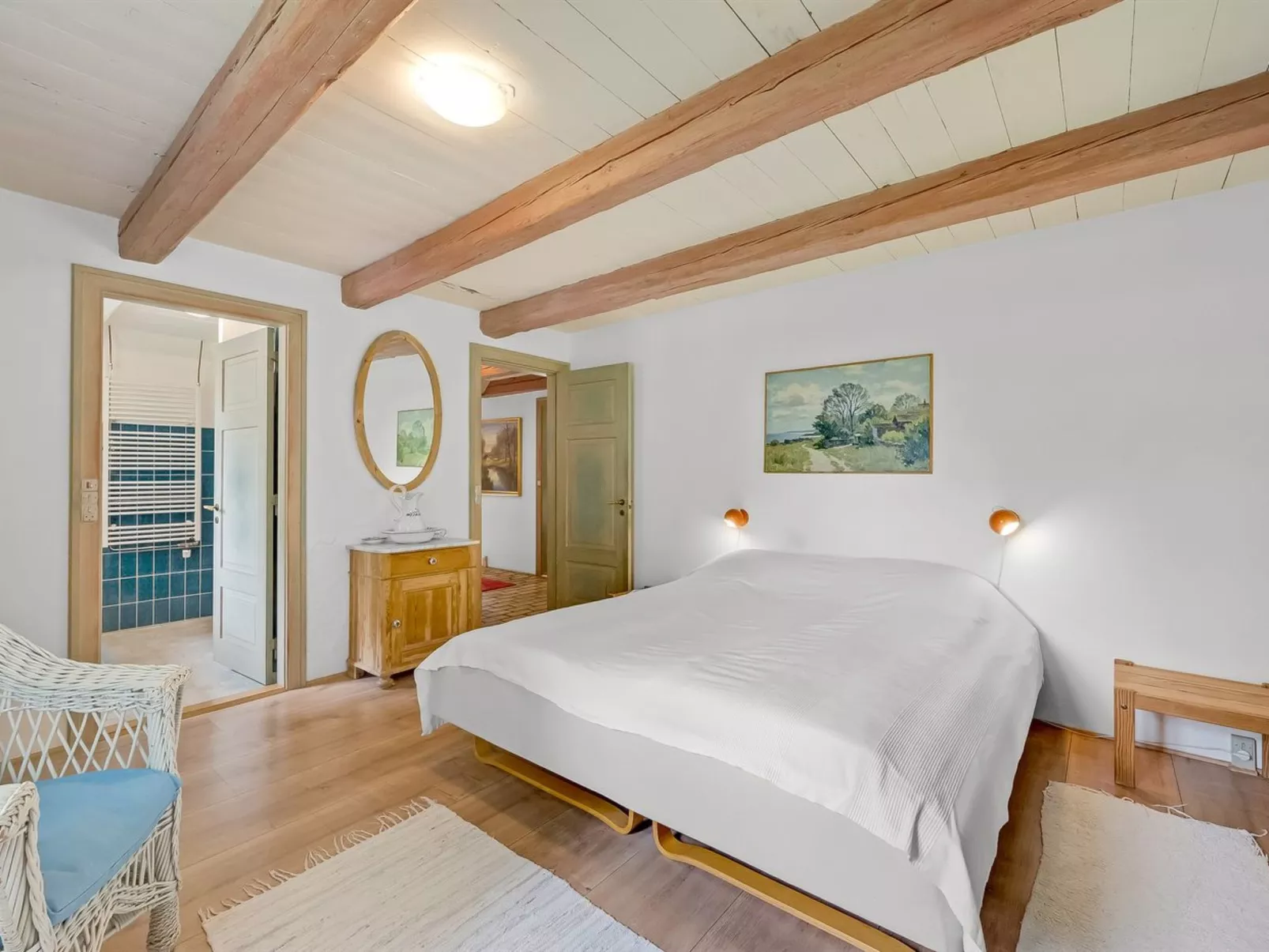 "Tatiane" - 10km from the sea-Inside