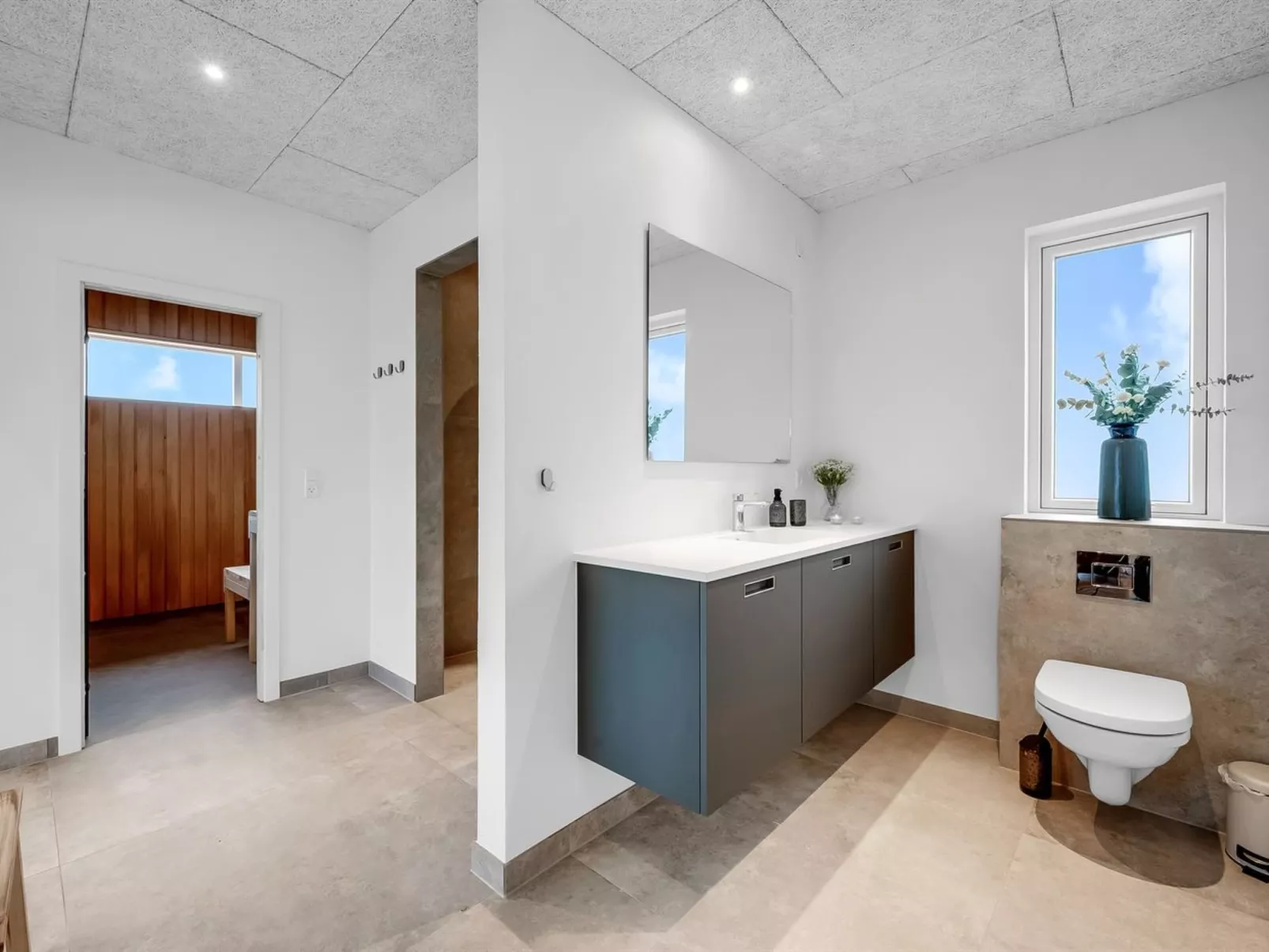 "Dreng" - 300m from the sea-Inside