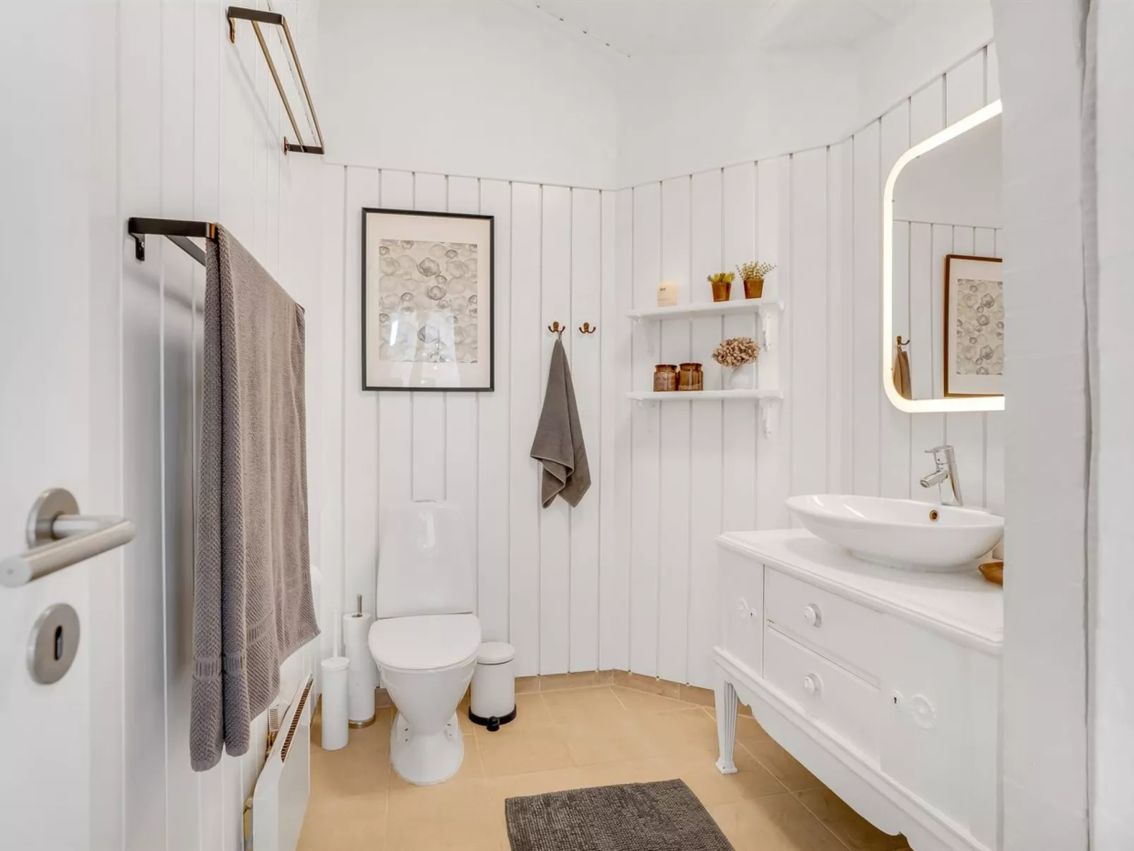 "Ellie" - 700m from the sea-Inside