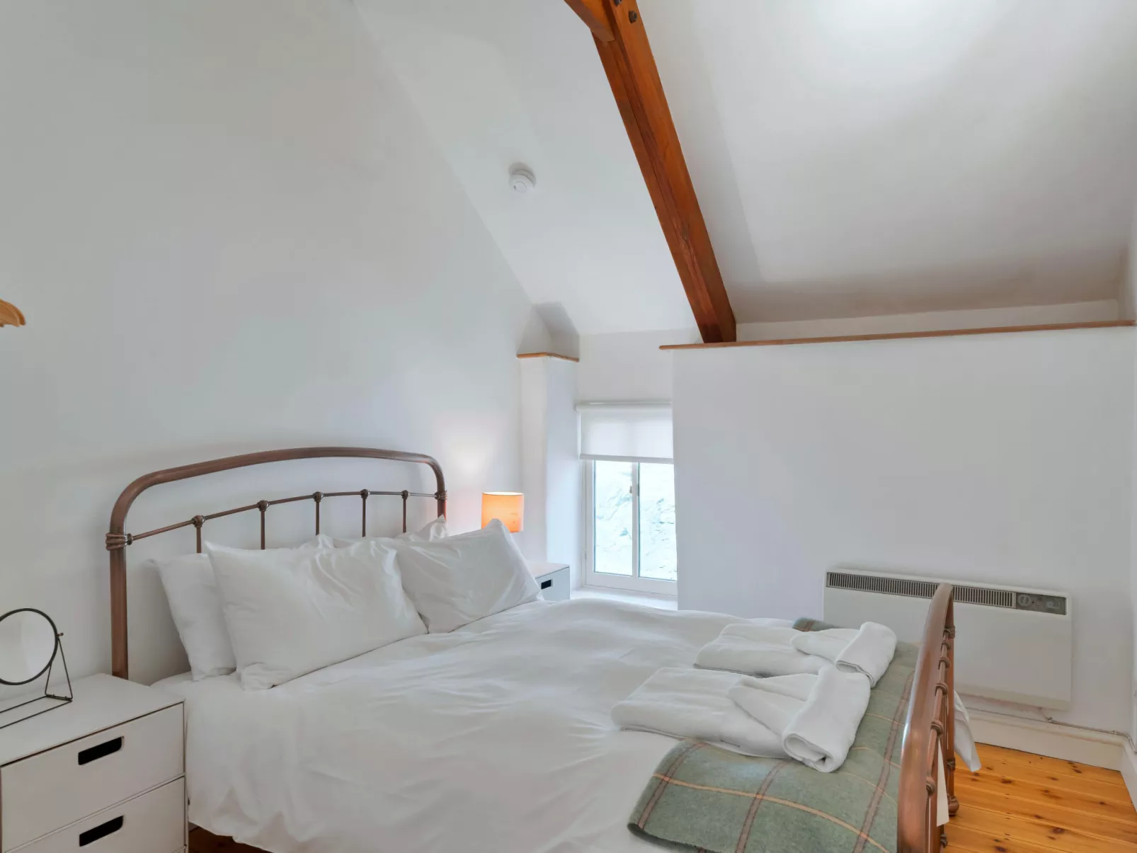 The Old Store-Dedans