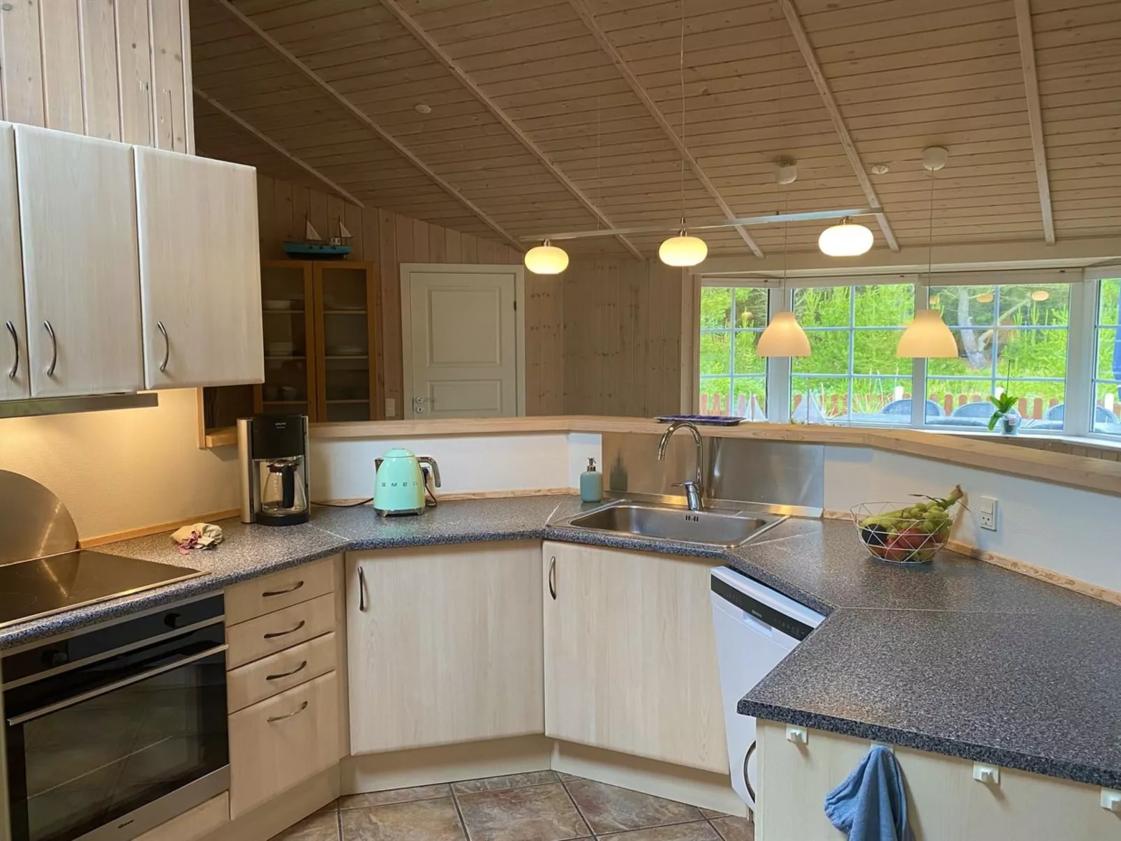 "Orpah" - 2.5km from the sea-Drinnen