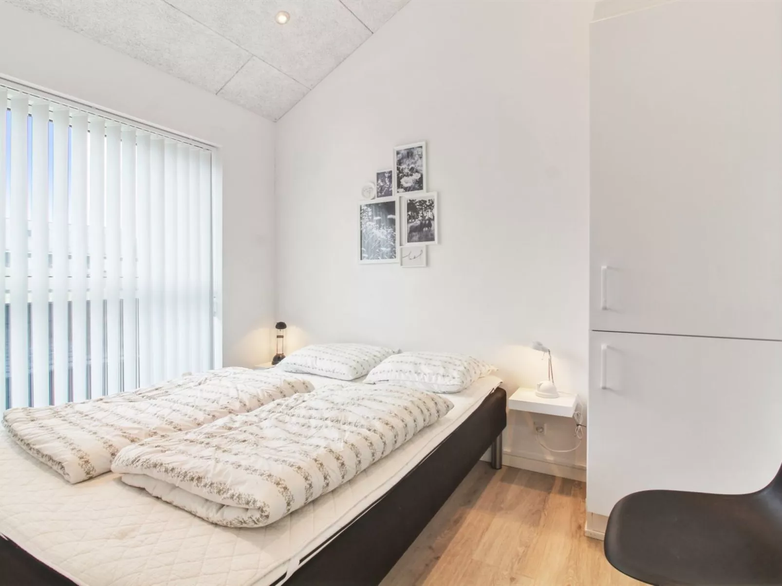 "Edgar" - 1.5km from the sea-Inside