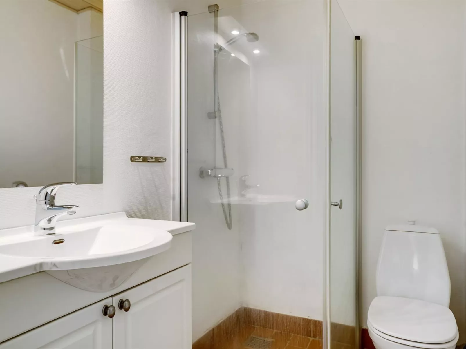 "Eini" - 4.5km from the sea-Inside