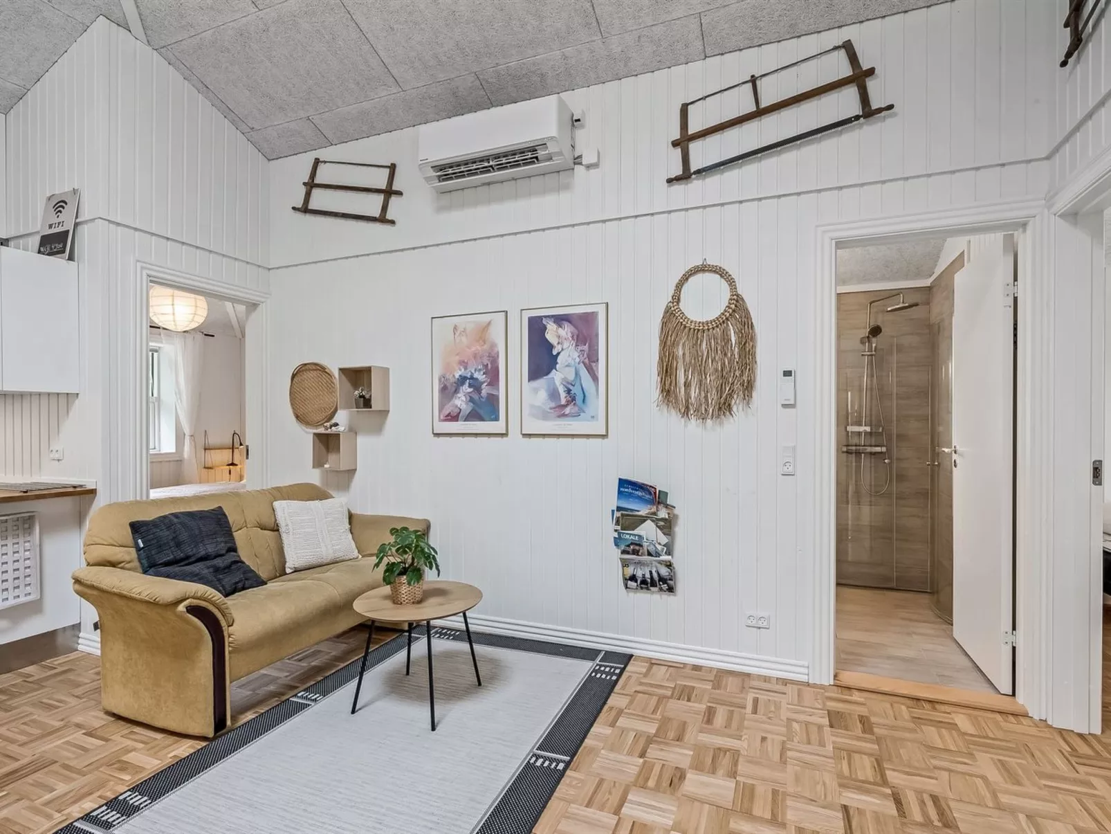 "Veijo" - 400m to the fjord-Dedans