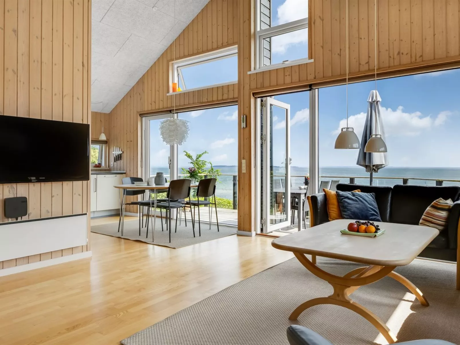 "Majbritt" - 50m from the sea-Drinnen