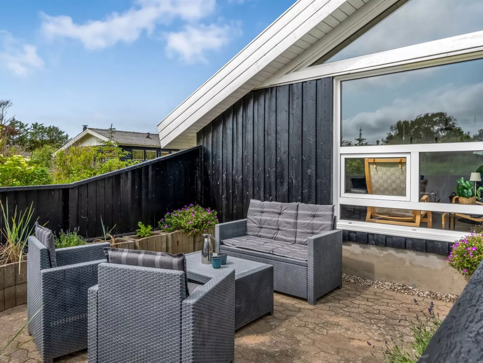 "Apelone" - 800m from the sea-Outside