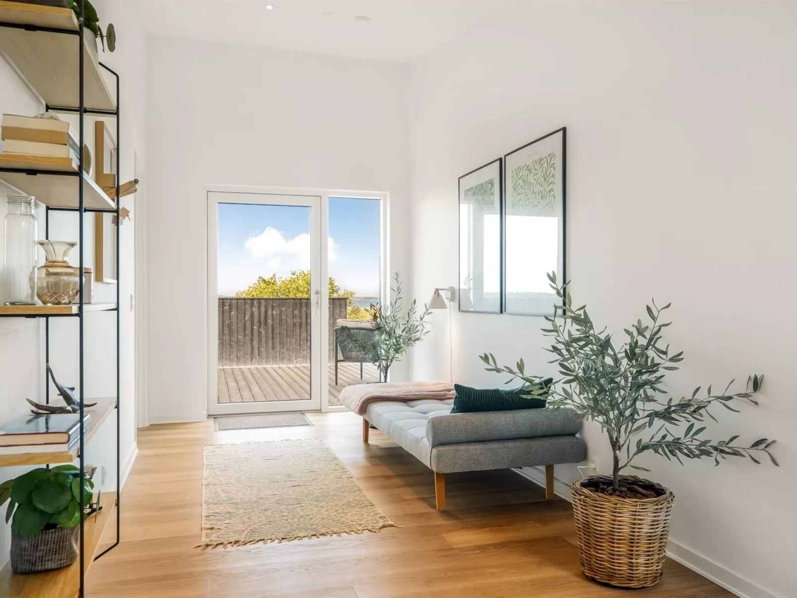 "Lennart" - 500m to the fjord-Inside