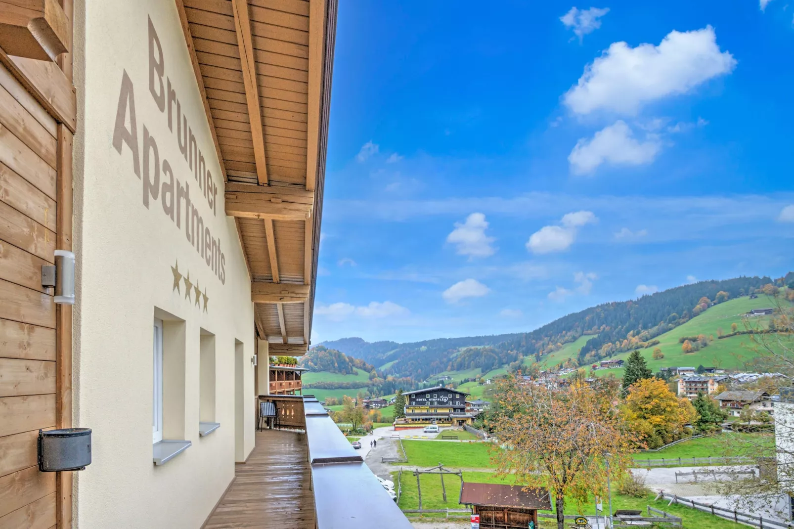 Brunner Apartment Top 5-Aussicht Sommer