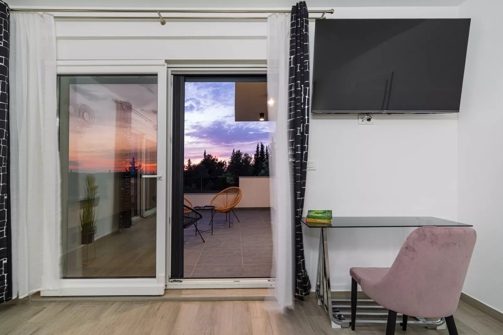 Luxury Villa Burra-Terrasse/Balkon