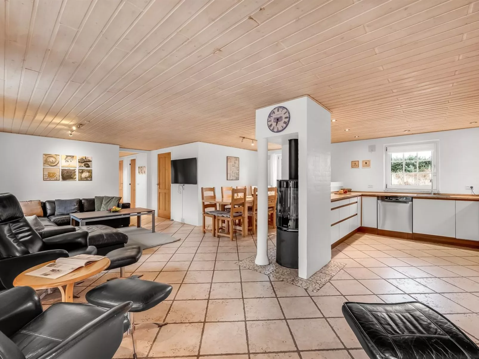 "Seppo" - 900m from the sea-Drinnen