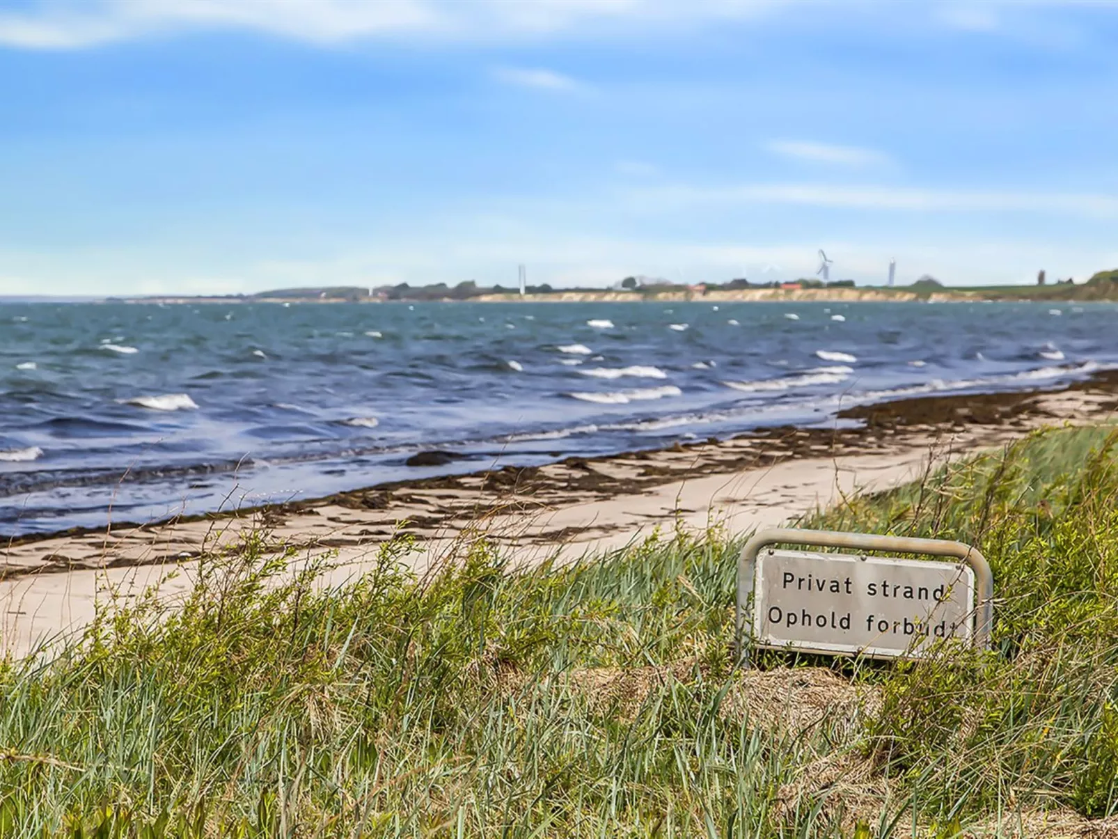 "Stacie" - 10m from the sea-Draußen