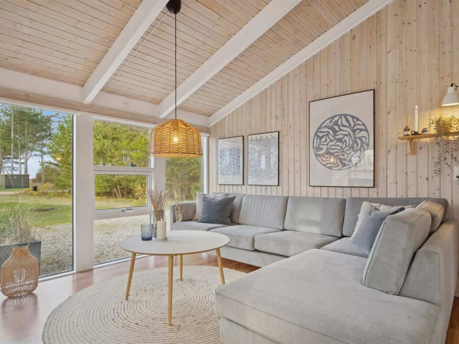 "Alvy" - 200m from the sea-Inside