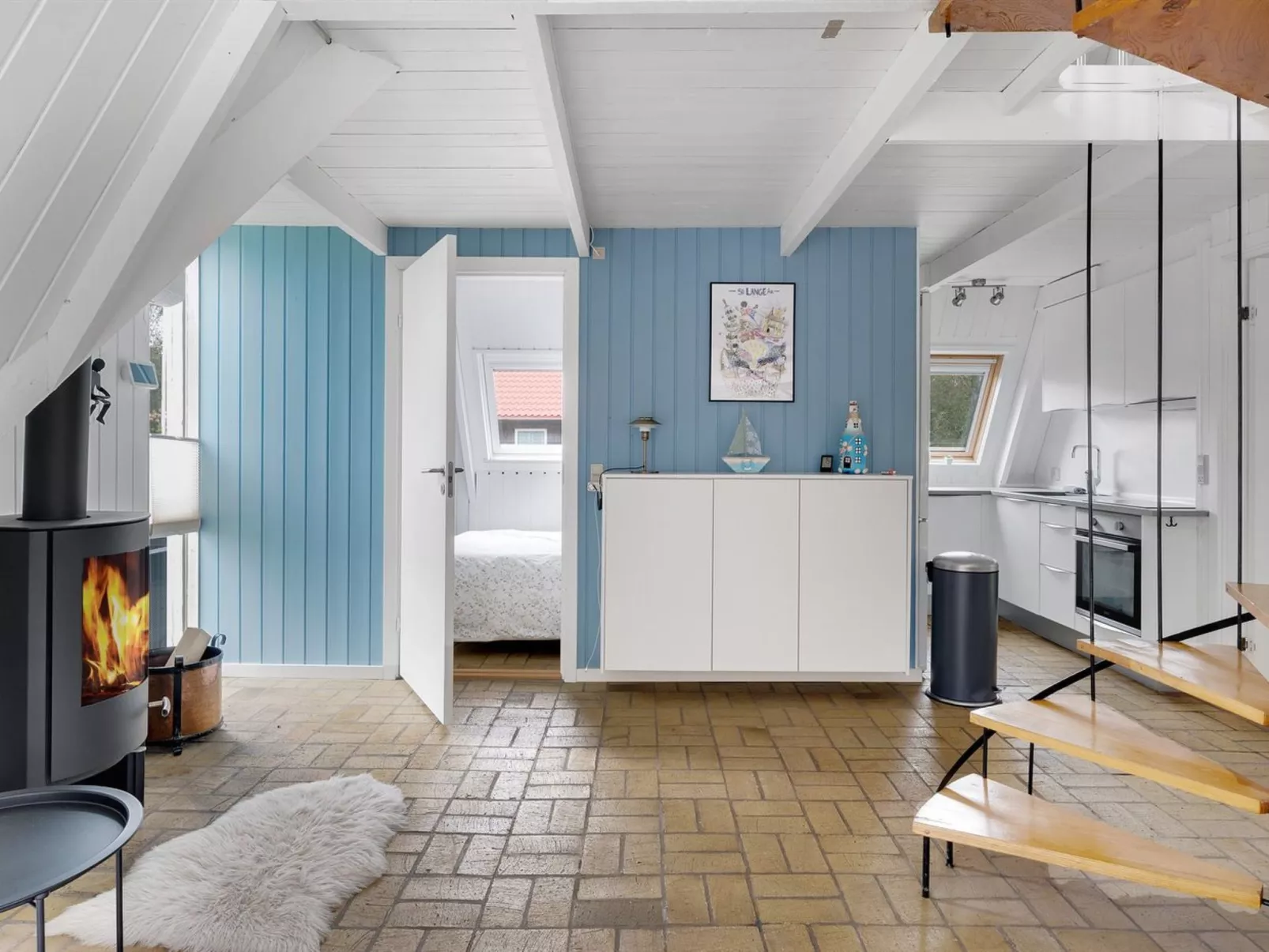 "Hunding" - 600m from the sea-Dedans