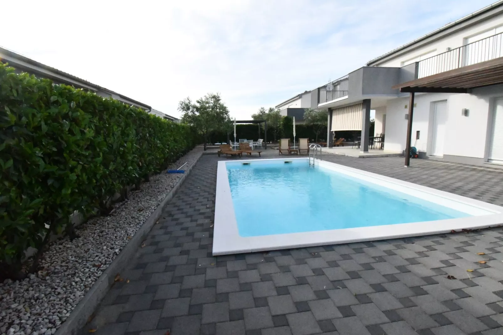 Luxury Escape with Swimming Pool & Modern Design - Deluxe Four Bedroom Villa with Sea View and Private Pool (Villa 5)-Piscine