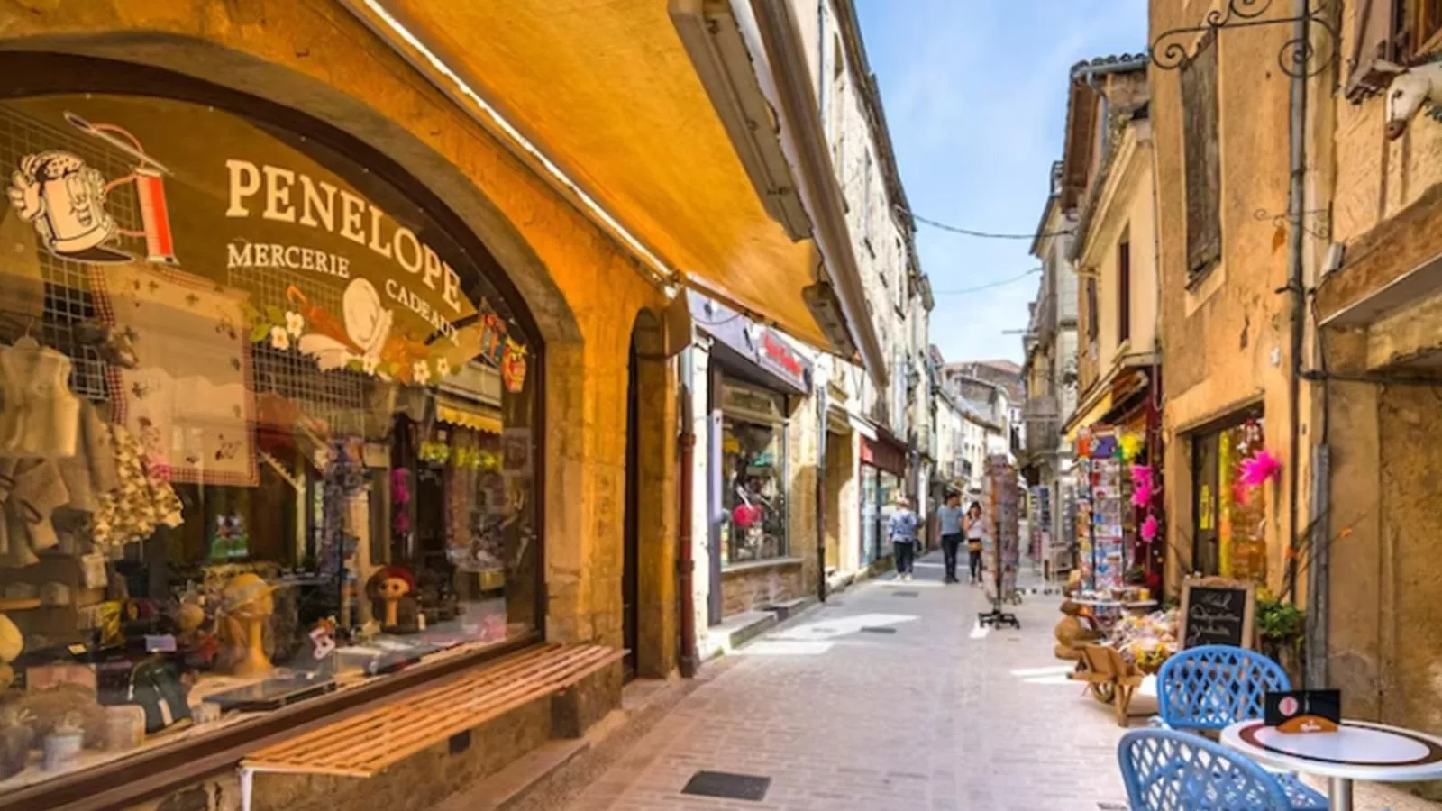 La Roque Haute-Areas within 20km in summer